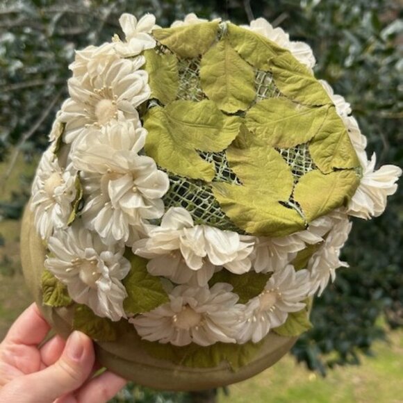 BONWIT TELLER NYC Silk Daisy Tall Pillbox HAT main image 11